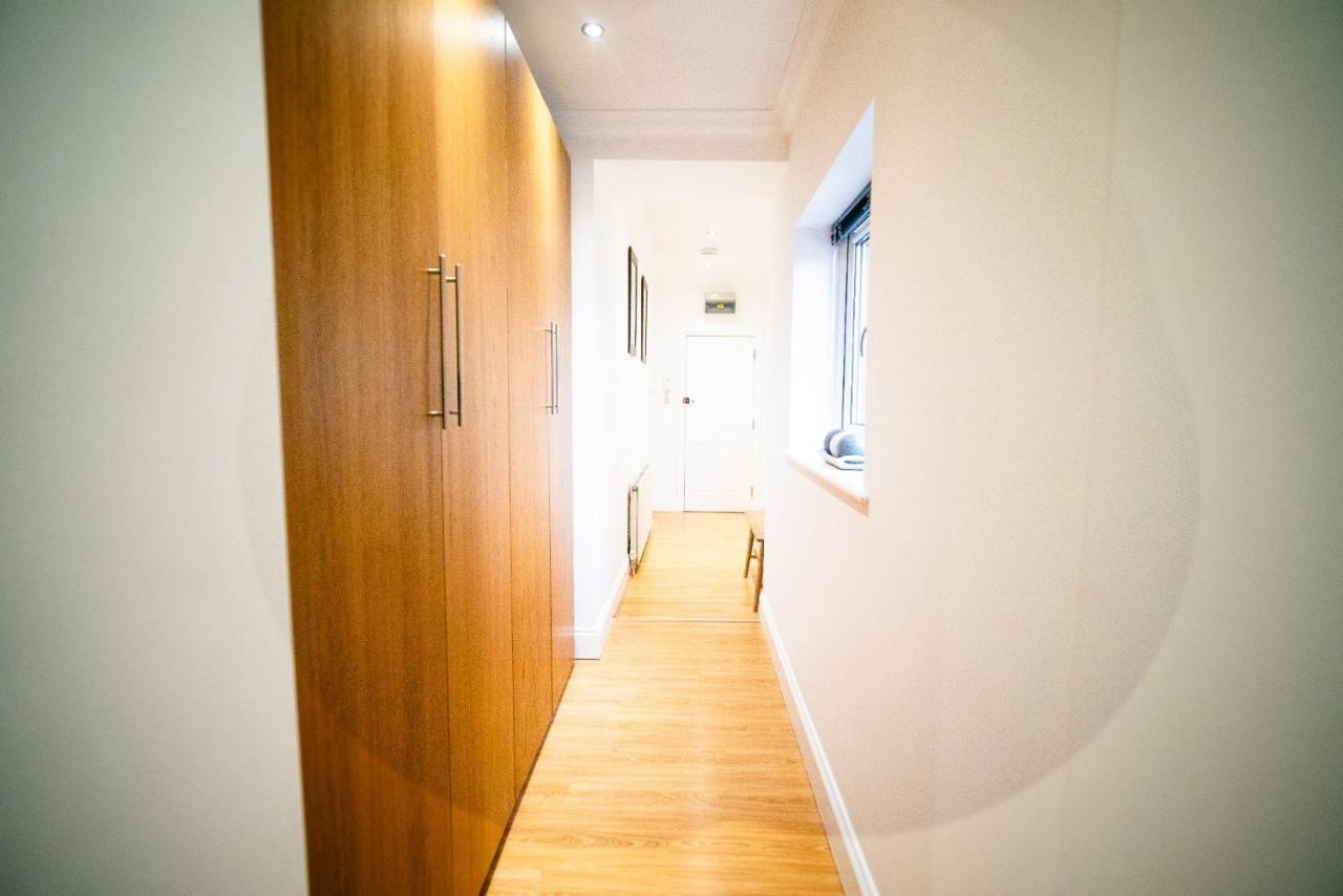 פורלי Stay With Serena Homes , One Bedroom Apartment מראה חיצוני תמונה